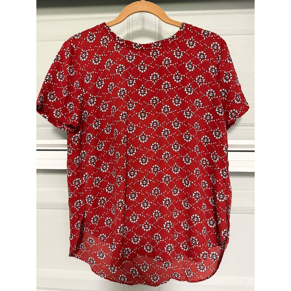 Loft Womens size M Red Floral Lattice Print Short Sleeve Blouse work casual cute - Picture 2 of 6